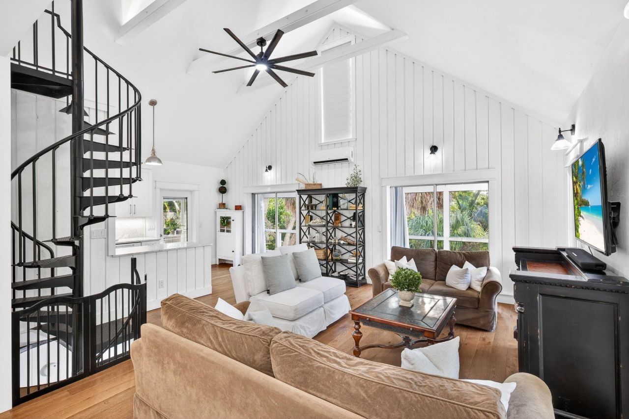 1973 Wild Lime Dr, Sanibel, FL 33957 Photo