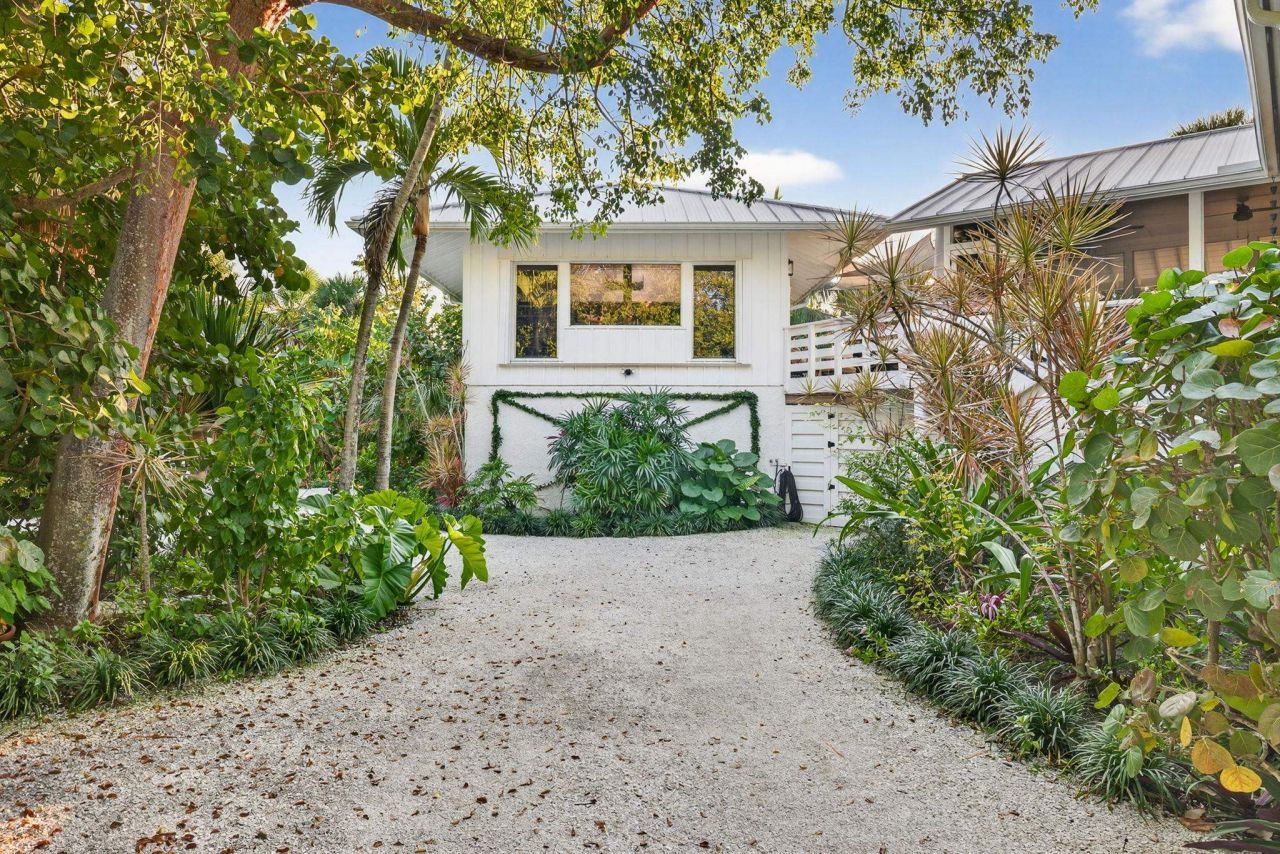 1973 Wild Lime Dr, Sanibel, FL 33957 Photo