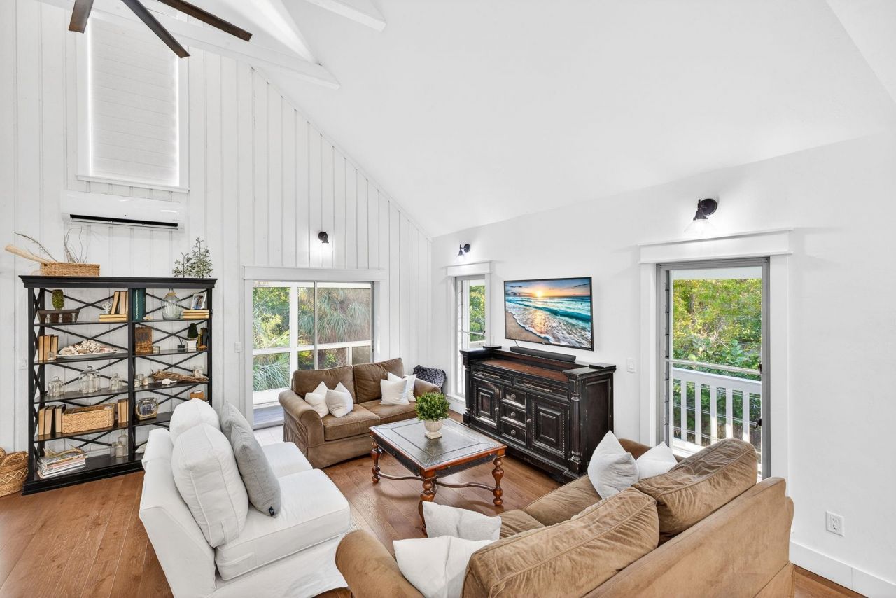 1973 Wild Lime Dr, Sanibel, FL 33957 Photo