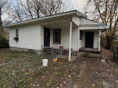 406 Rochester Avenue, Middlesboro, KY 40965