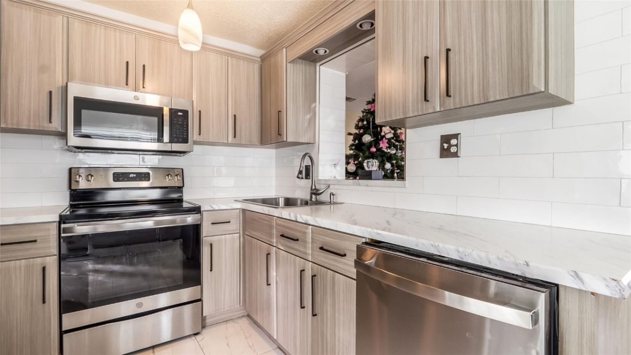 2711 NW 24th Court, Fort Lauderdale, FL 33311 Photo