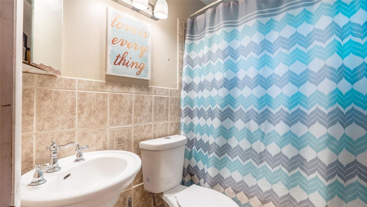 2711 NW 24th Court, Fort Lauderdale, FL 33311 Photo