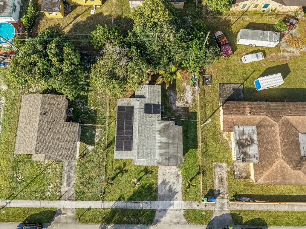 2711 NW 24th Court, Fort Lauderdale, FL 33311 Photo