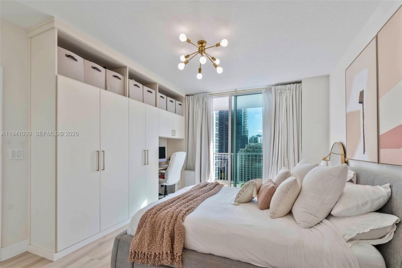 1250 S Miami Ave, Unit 2212, Miami, FL 33130 Photo