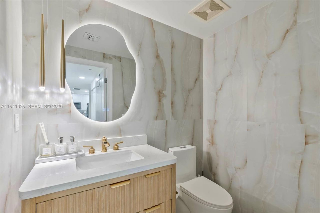 1250 S Miami Ave, Unit 2212, Miami, FL 33130 Photo