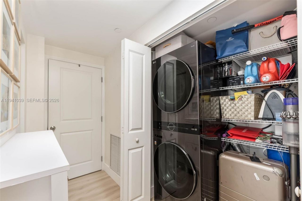 1250 S Miami Ave, Unit 2212, Miami, FL 33130 Photo