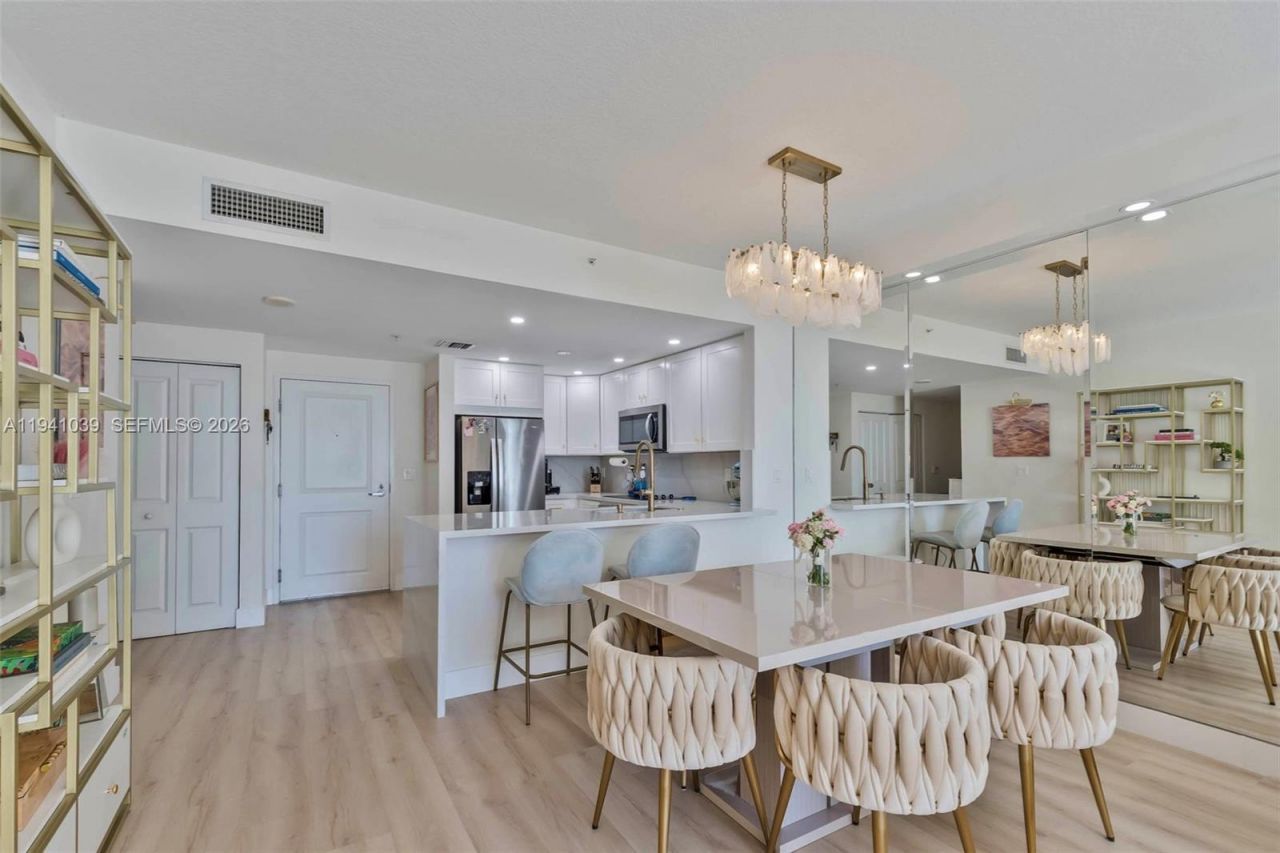 1250 S Miami Ave, Unit 2212, Miami, FL 33130 Photo