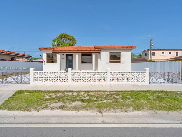 4485 E 8th Ave, Hialeah, FL 33013