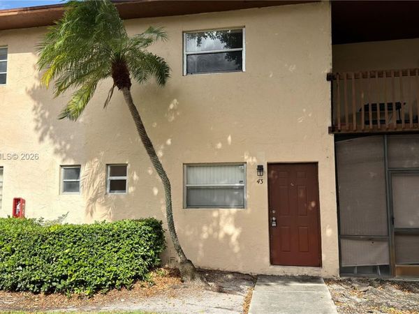 6607 Winfield Blvd, Unit B-43, Margate, FL 33063