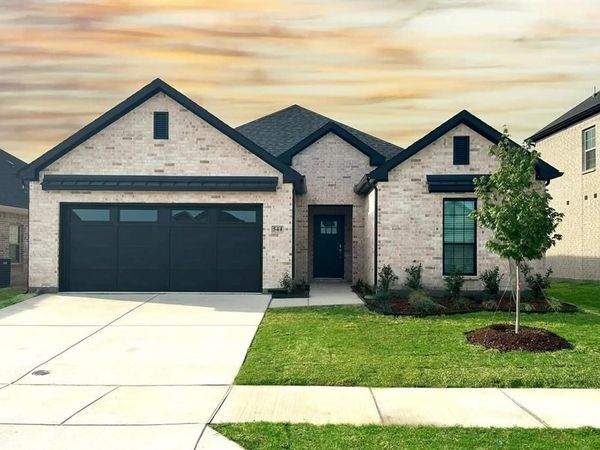 544 Oak Creek Drive , Lavon, TX 75166