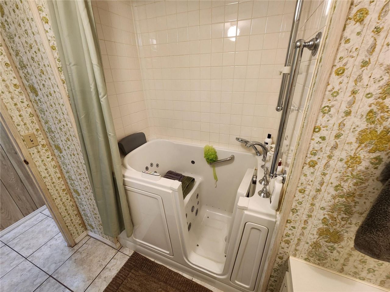 808 53rd Avenue E, Unit 75, Bradenton, FL 34203 Photo