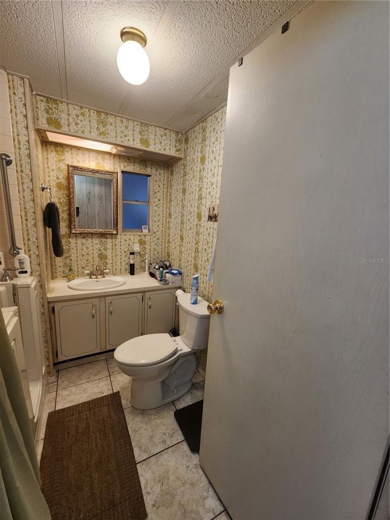 808 53rd Avenue E, Unit 75, Bradenton, FL 34203 Photo