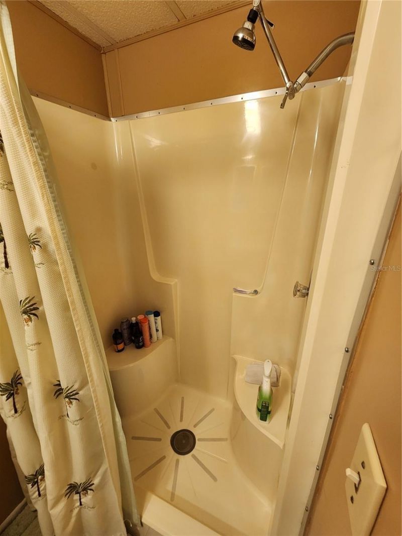 808 53rd Avenue E, Unit 75, Bradenton, FL 34203 Photo