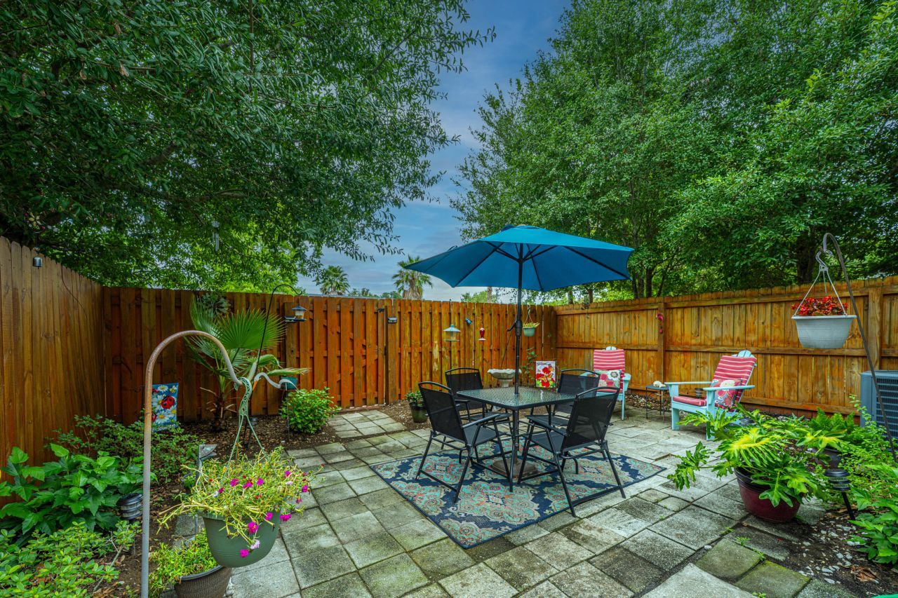 1407 Amanda Park Lane Photo 16