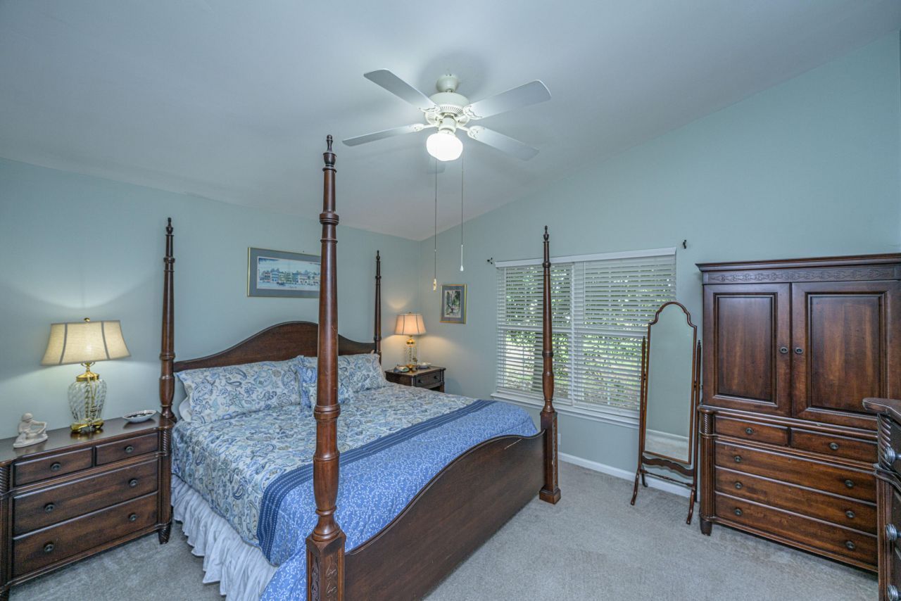 1407 Amanda Park Lane Photo 20