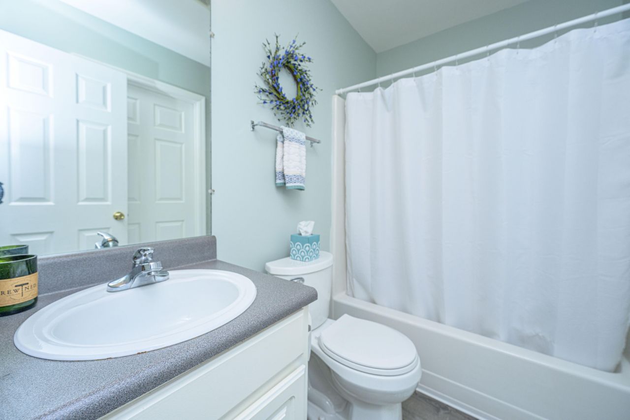 1407 Amanda Park Lane Photo 28