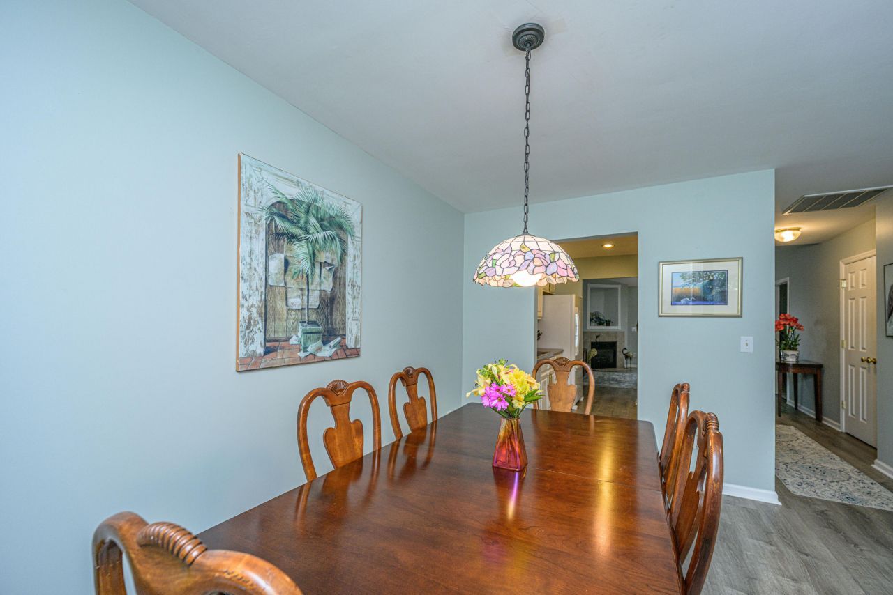 1407 Amanda Park Lane Photo 4