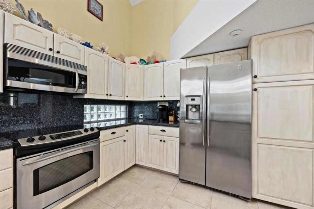 9363 SE Cove Point Street, Tequesta, FL 33469 Photo