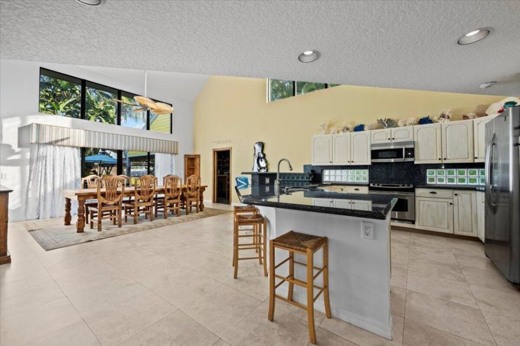 9363 SE Cove Point Street, Tequesta, FL 33469 Photo