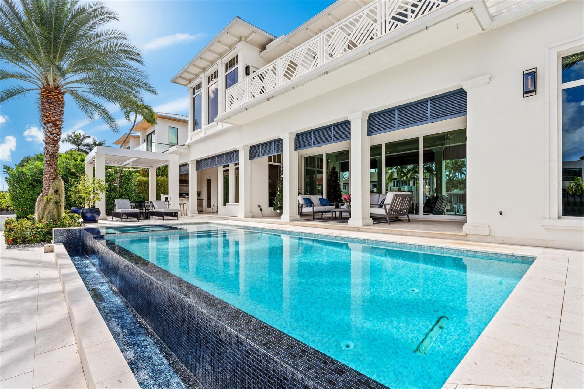 400 Coral Way, Fort Lauderdale, FL 33301 Photo