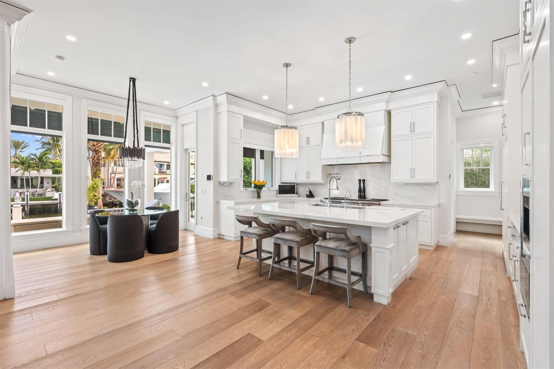 400 Coral Way, Fort Lauderdale, FL 33301 Photo