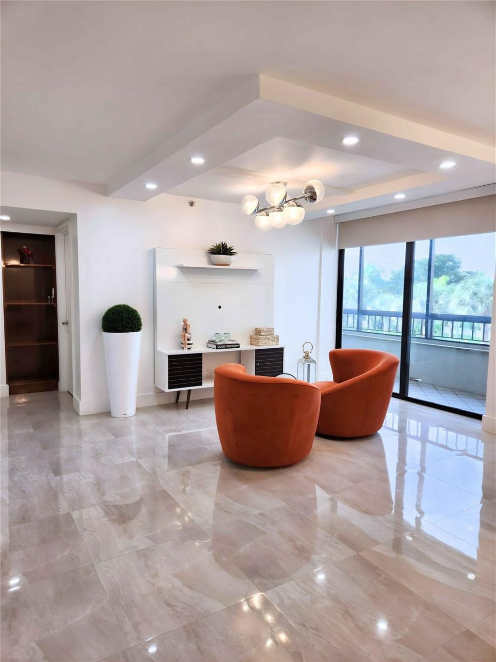 6463 La Costa Drive, Unit 301, Boca Raton, FL 33433 Photo