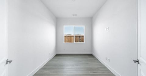 2305 Rocky Anchor Lane, Unit Oakhill 13, Sparks, NV 89436 Photo