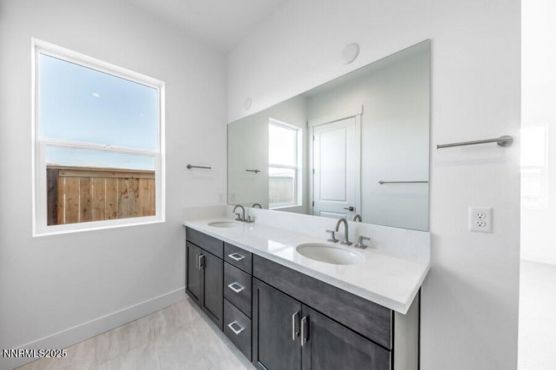 2305 Rocky Anchor Lane, Unit Oakhill 13, Sparks, NV 89436 Photo