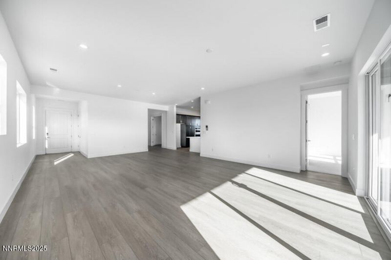 2305 Rocky Anchor Lane, Unit Oakhill 13, Sparks, NV 89436 Photo