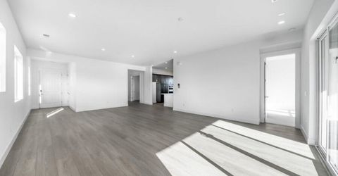 2305 Rocky Anchor Lane, Unit Oakhill 13, Sparks, NV 89436 Photo