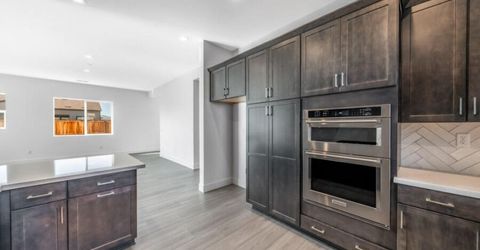 2305 Rocky Anchor Lane, Unit Oakhill 13, Sparks, NV 89436 Photo