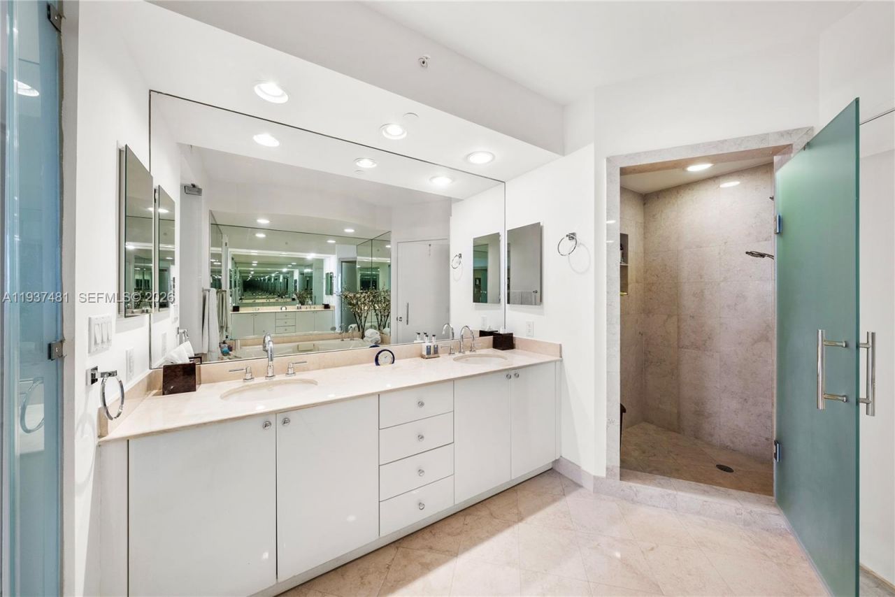 781 Crandon Blvd, Unit 804, Key Biscayne, FL 33149 Photo