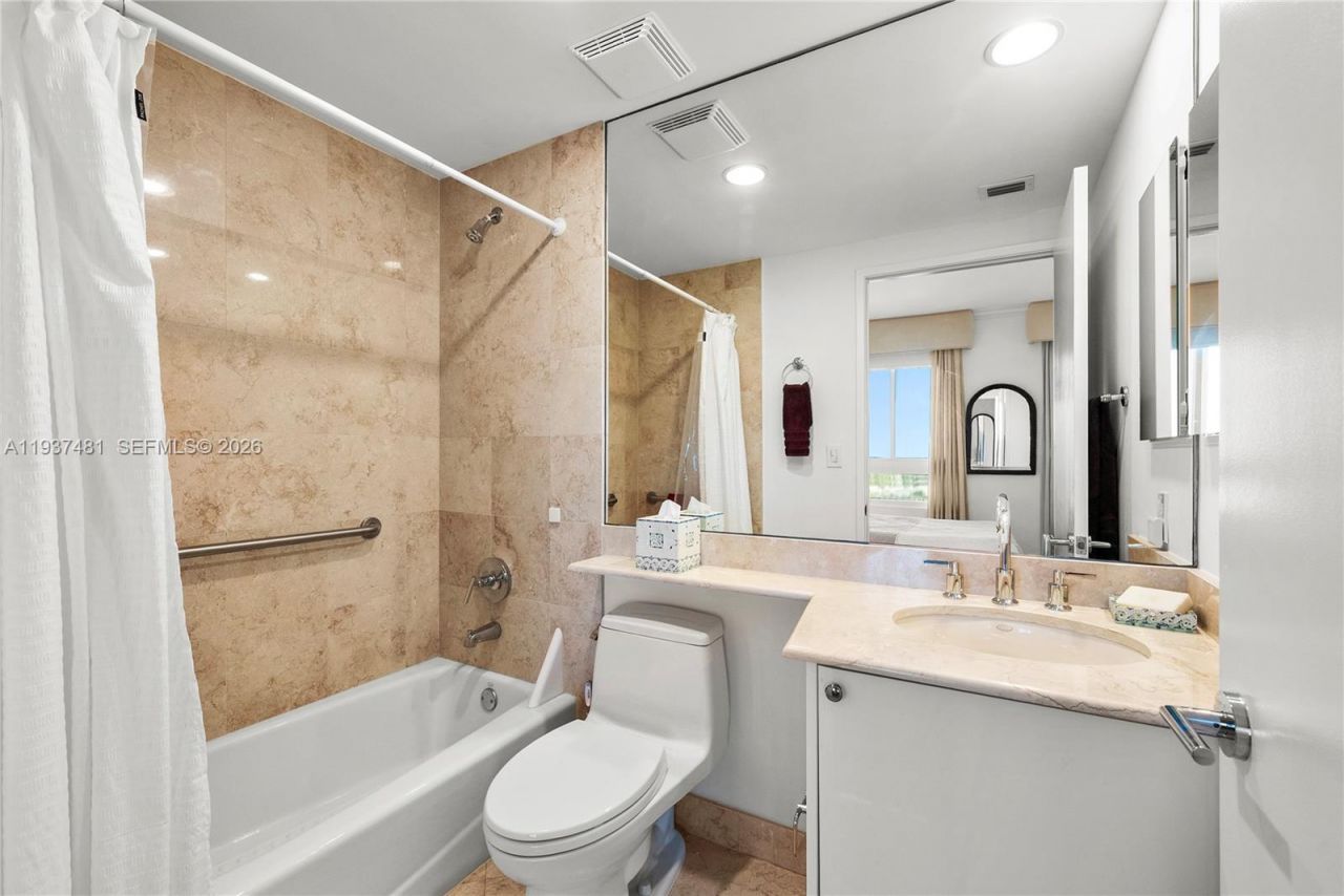 781 Crandon Blvd, Unit 804, Key Biscayne, FL 33149 Photo