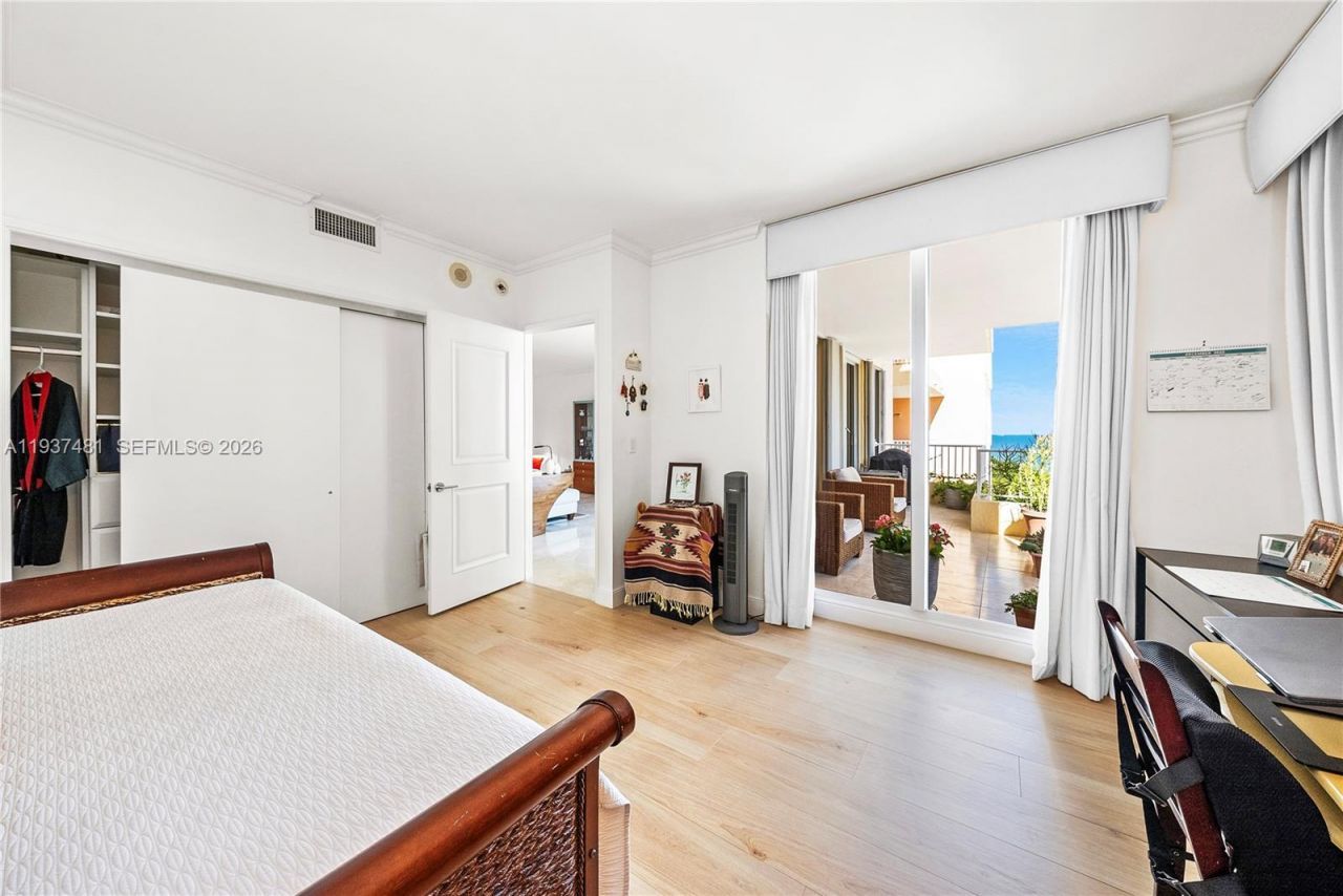 781 Crandon Blvd, Unit 804, Key Biscayne, FL 33149 Photo