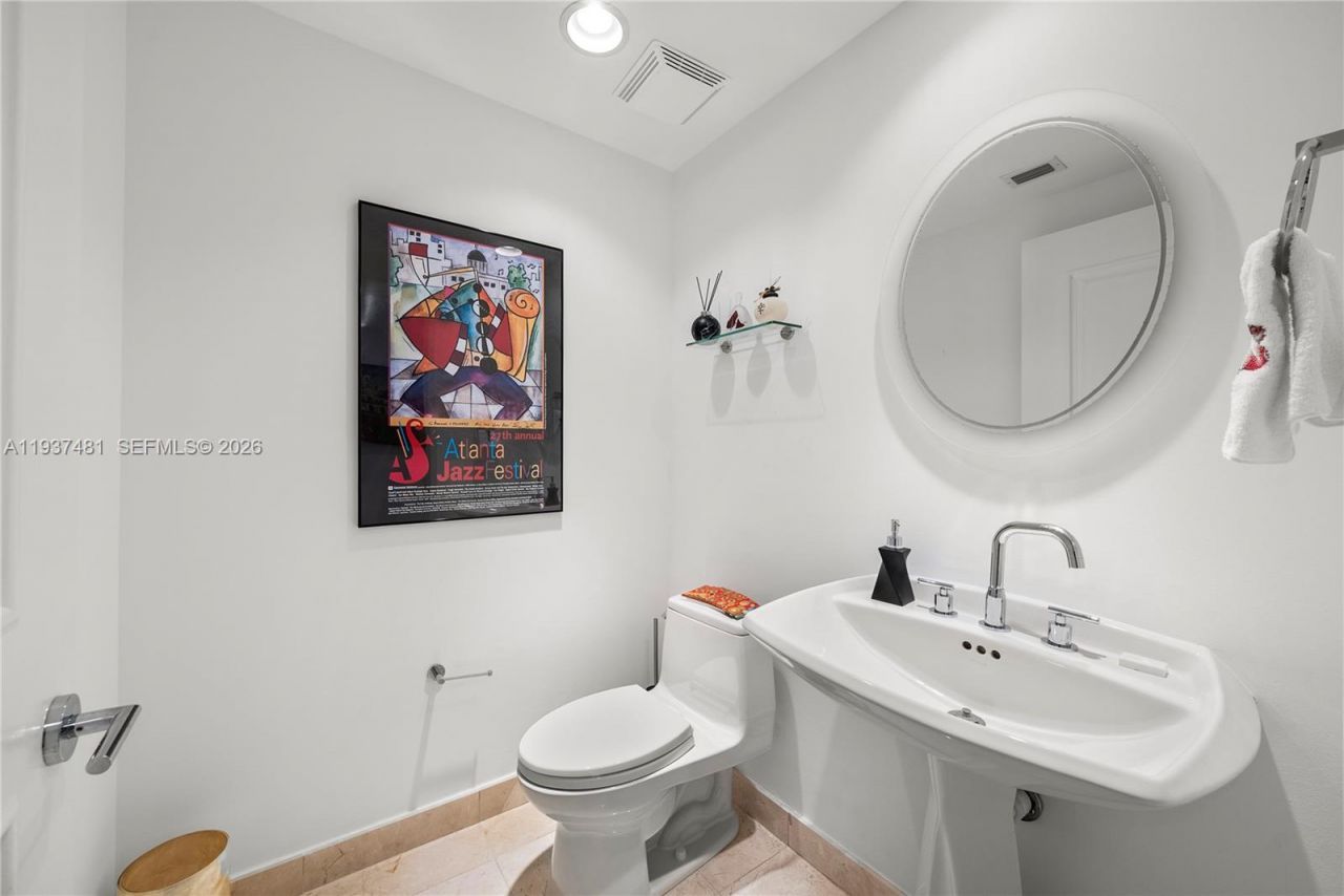 781 Crandon Blvd, Unit 804, Key Biscayne, FL 33149 Photo