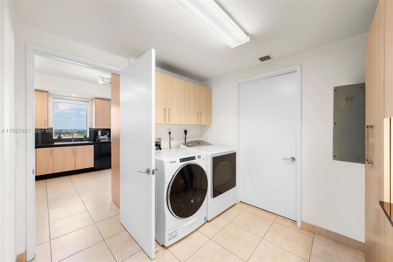 781 Crandon Blvd, Unit 804, Key Biscayne, FL 33149 Photo