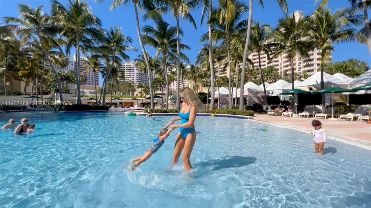 781 Crandon Blvd, Unit 804, Key Biscayne, FL 33149 Photo