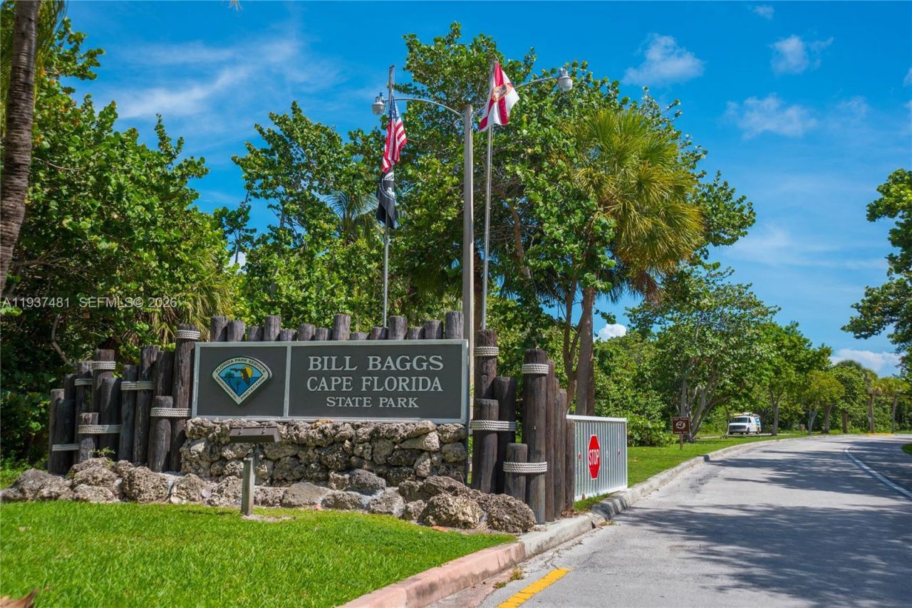 781 Crandon Blvd, Unit 804, Key Biscayne, FL 33149 Photo