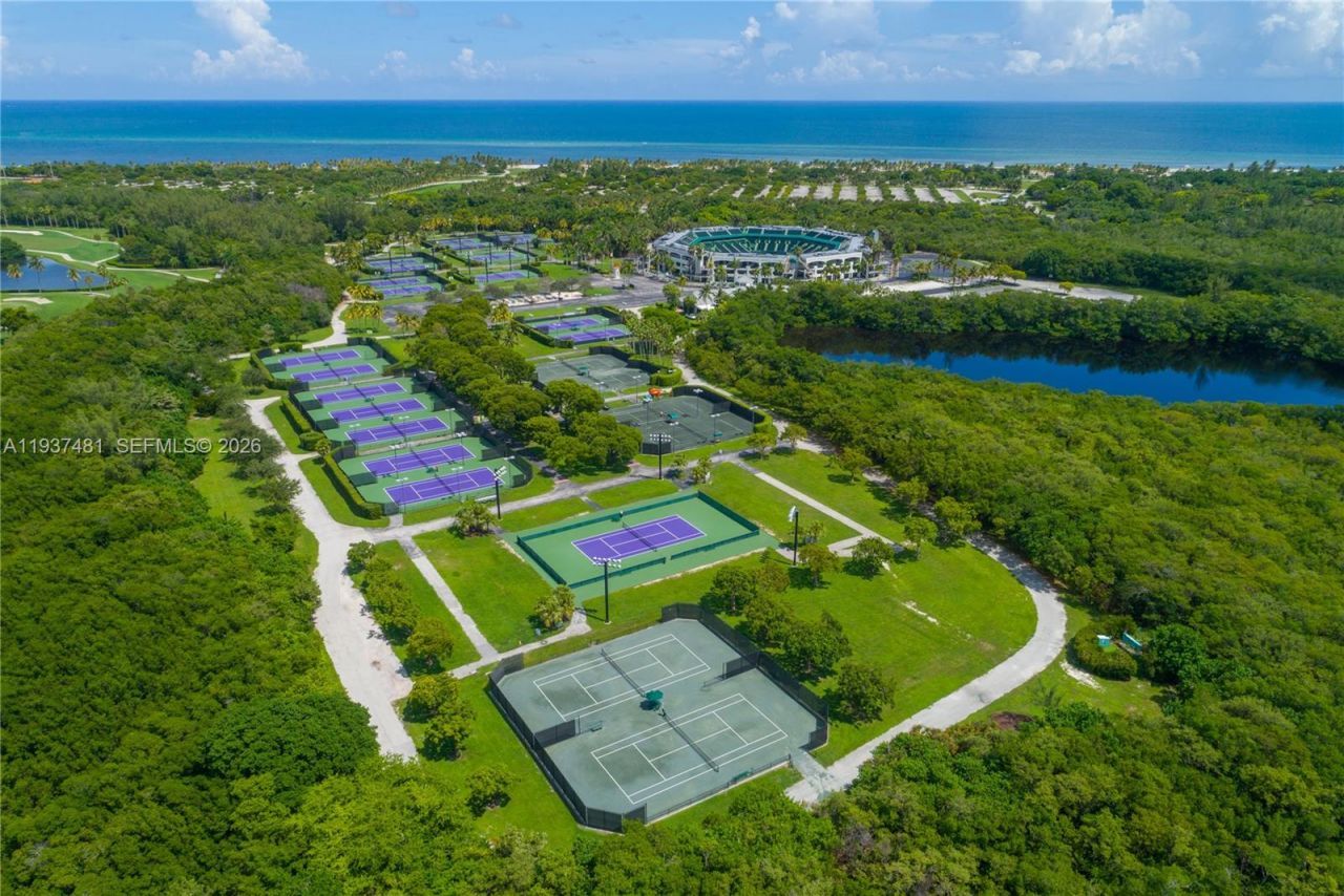 781 Crandon Blvd, Unit 804, Key Biscayne, FL 33149 Photo