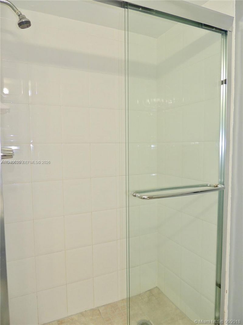 710 Washington Ave , Unit 522, Miami Beach, FL 33139 Photo