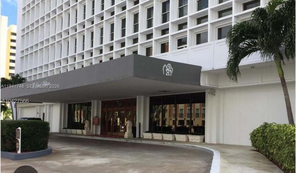 700 Biltmore Way, Unit 1112, Coral Gables, FL 33134 Photo