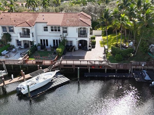 999 N Harbor Vw N, Hollywood, FL 33019