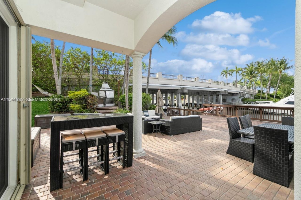 999 N Harbor Vw N, Hollywood, FL 33019 Photo