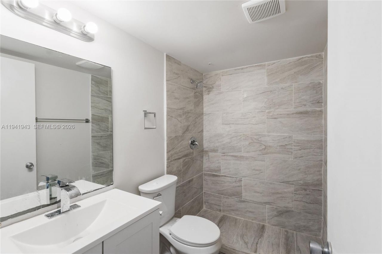 251 SW 132 Way, Unit 114H, Pembroke Pines, FL 33027 Photo