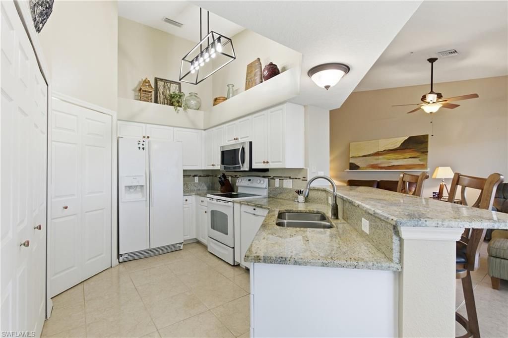 26630 Rosewood Pointe Dr, Unit 305, Bonita Springs, FL 34135 Photo