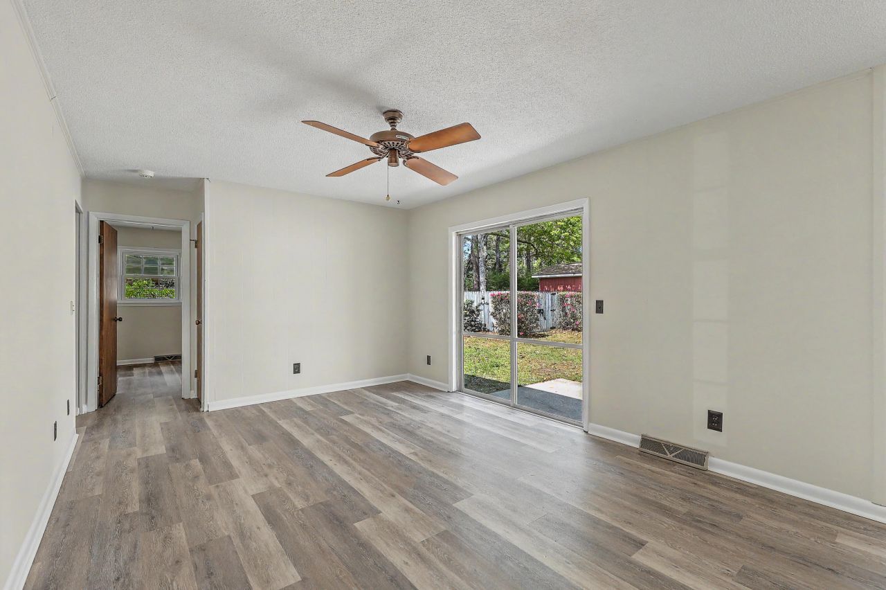 109 Niblick Road Photo 10