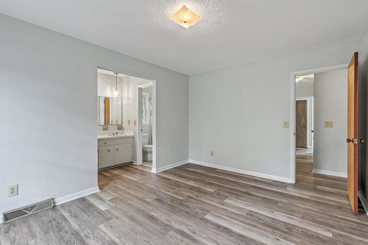 109 Niblick Road Photo 19