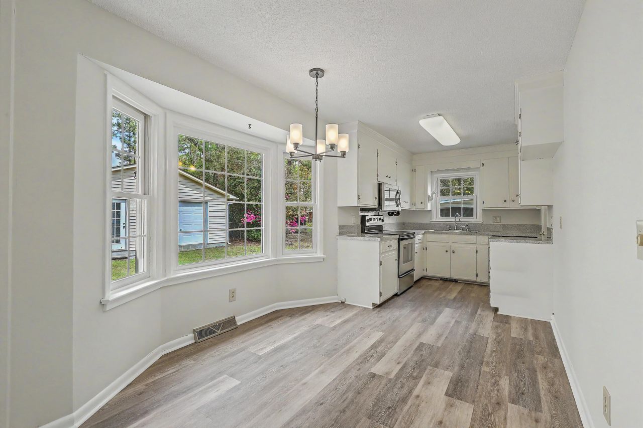 109 Niblick Road Photo 5