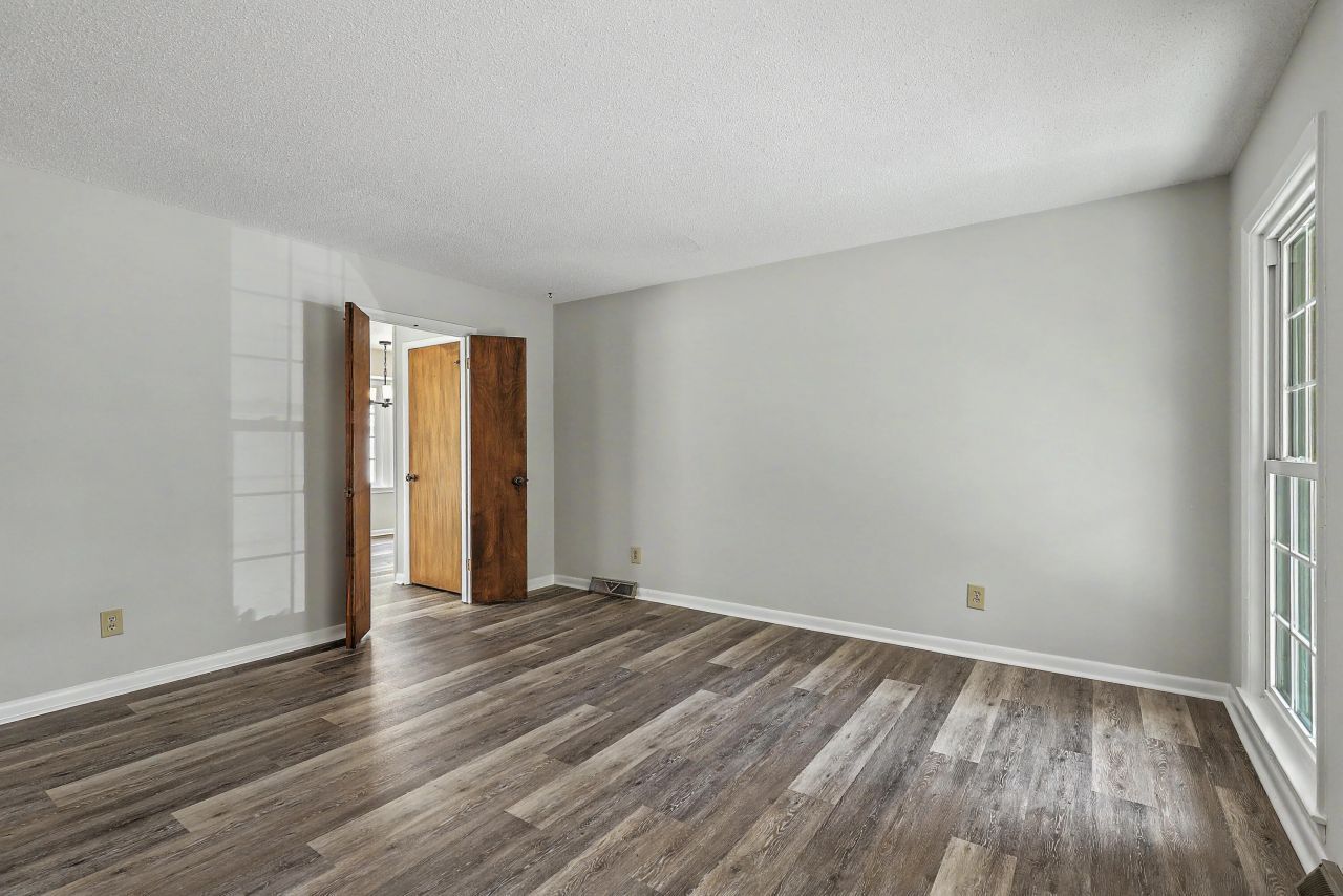 109 Niblick Road Photo 7