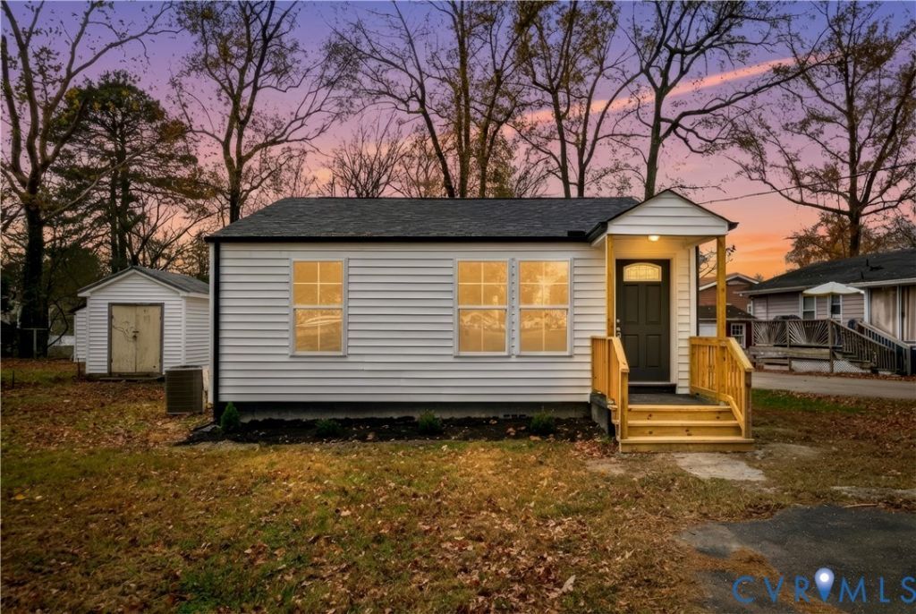 1304 Lee Lane, Hopewell, VA 23860 Main Photo